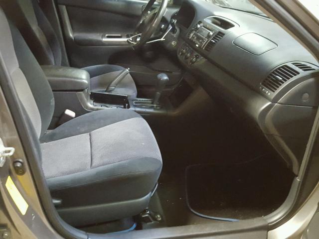 4T1BE30K56U716872 - 2006 TOYOTA CAMRY LE 灰色 照片 5