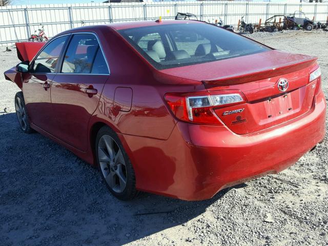 4T1BF1FK3CU635261 - 2012 TOYOTA CAMRY BASE RED photo 3