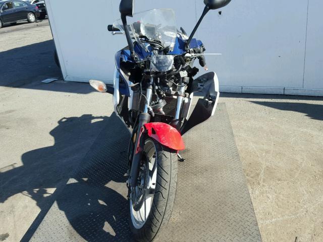 MLHMC4104C5201693 - 2012 HONDA CBR250 R TWO TONE photo 9