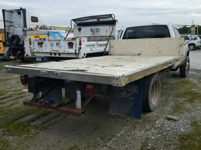 1GDKC34J0YF470876 - 2000 GMC SIERRA C35 WHITE photo 4