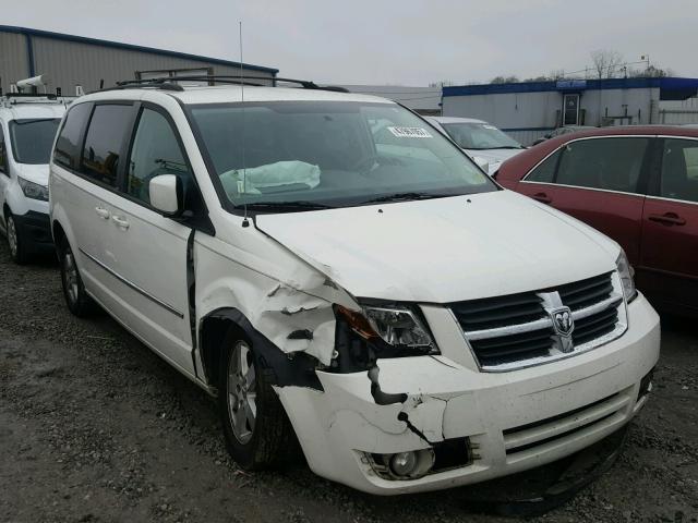 2D4RN5D13AR462393 - 2010 DODGE GRAND CARA WHITE photo 1