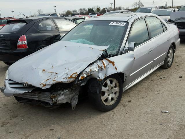 1HGCG56632A014183 - 2002 HONDA ACCORD EX SILVER photo 2