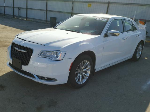 2C3CCAET4GH135957 - 2016 CHRYSLER 300C WHITE photo 2