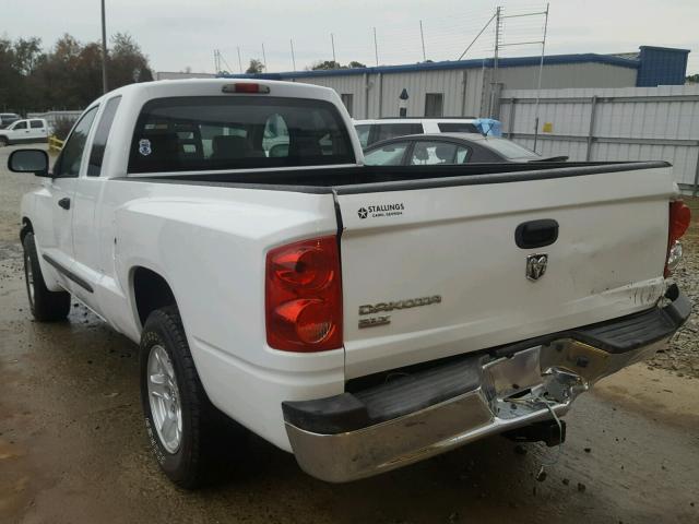 1D7HE42K45S138135 - 2005 DODGE DAKOTA SLT WHITE photo 3