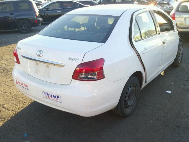 JTDBT923281273426 - 2008 TOYOTA YARIS WHITE photo 4