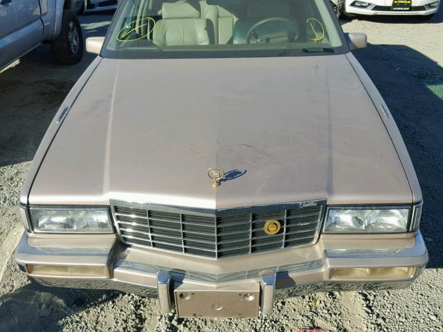 1G6CD53B5P4256586 - 1993 CADILLAC DEVILLE GOLD photo 9