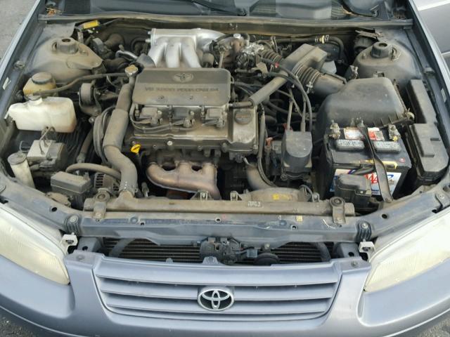 JT2BF22K7X0207330 - 1999 TOYOTA CAMRY LE GRAY photo 7