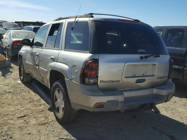 1GNDS13S122121228 - 2002 CHEVROLET TRAILBLAZE GRAY photo 3