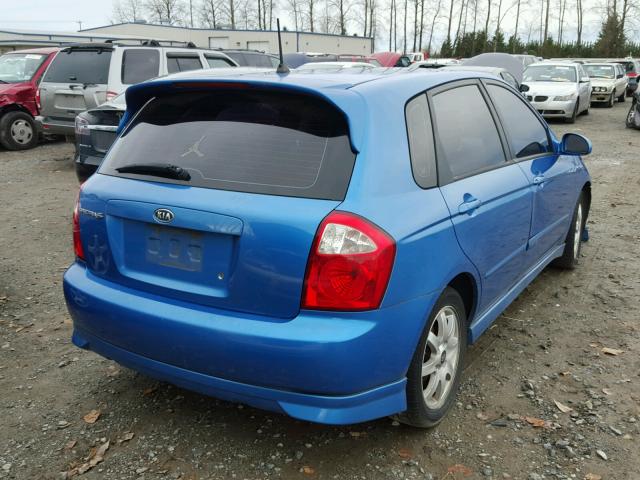 KNAFE161355086316 - 2005 KIA SPECTRA5 BLUE photo 4