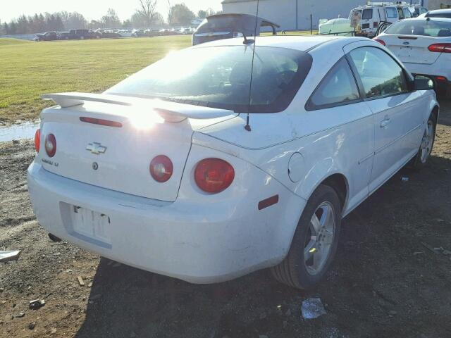 1G1AL18F887119825 - 2008 CHEVROLET COBALT LT WHITE photo 4