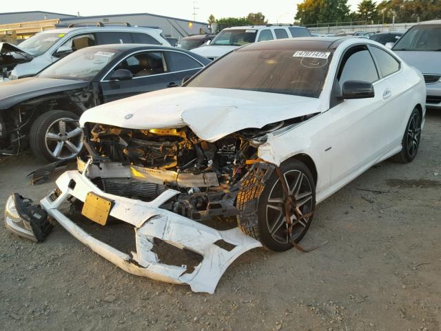 WDDGJ4HB3EG292854 - 2014 MERCEDES-BENZ C 250 WHITE photo 2