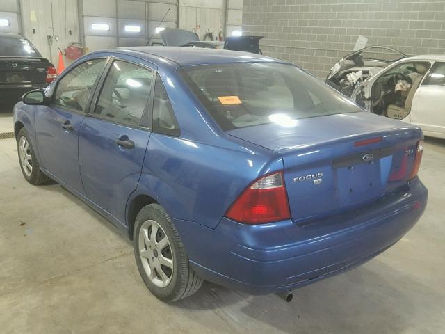 1FAFP34N85W282430 - 2005 FORD FOCUS ZX4 BLUE photo 3