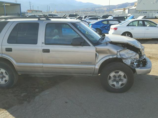 1GNDT13W52K114511 - 2002 CHEVROLET BLAZER TAN photo 9