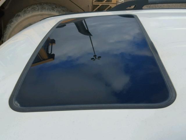 1J4GL48K15W638324 - 2005 JEEP LIBERTY SP WHITE photo 9