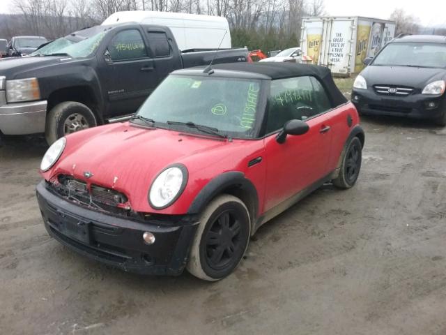 WMWRF33506TG14147 - 2006 MINI COOPER RED photo 2