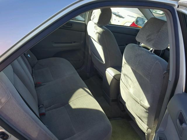 4T1BE32K33U673948 - 2003 TOYOTA CAMRY LE 银色 照片 6