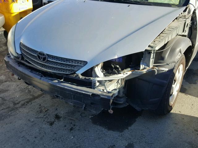 4T1BE32K33U673948 - 2003 TOYOTA CAMRY LE 银色 照片 9