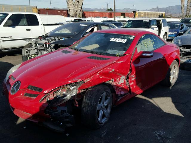 WDBWK54F88F183753 - 2008 MERCEDES-BENZ SLK 280 RED photo 2