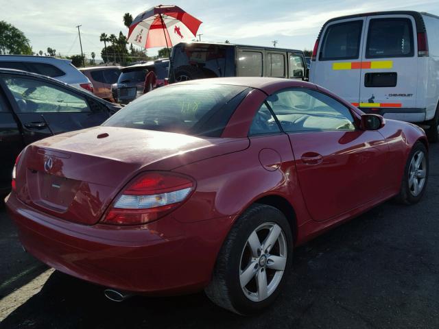 WDBWK54F88F183753 - 2008 MERCEDES-BENZ SLK 280 RED photo 4