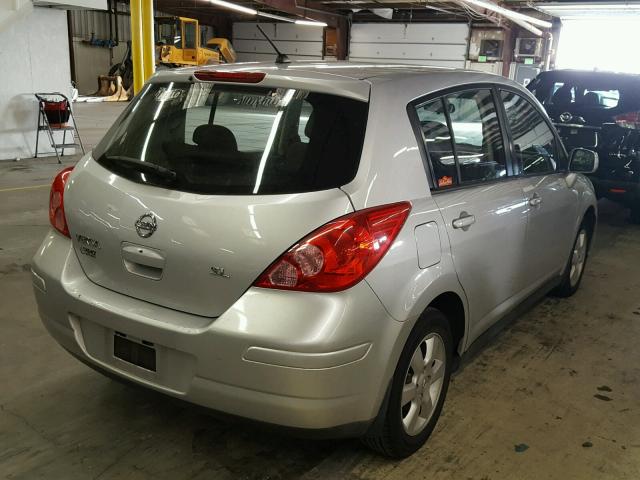 3N1BC13E59L401785 - 2009 NISSAN VERSA S SILVER photo 4