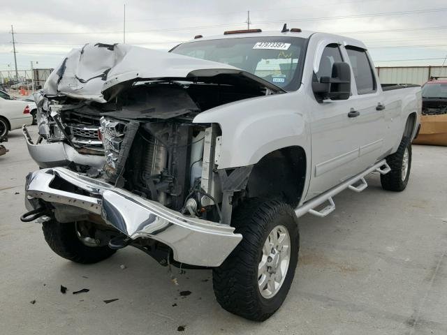 1GT423C81DF220054 - 2013 GMC SIERRA K35 SILVER photo 2