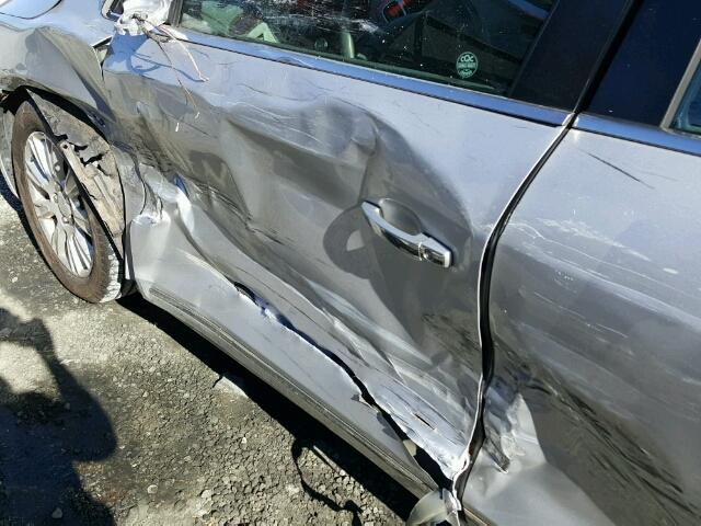 1G4GD5ER1CF325499 - 2012 BUICK LACROSSE P SILVER photo 9