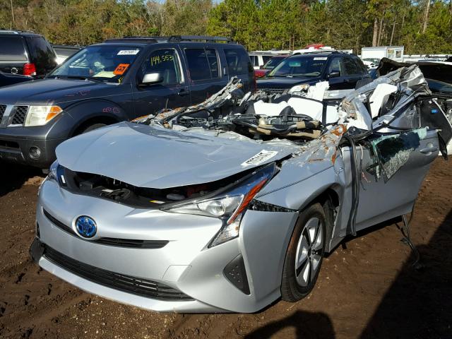 JTDKARFU2H3030146 - 2017 TOYOTA PRIUS SILVER photo 2