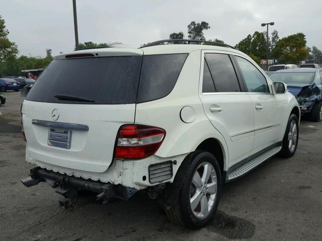 4JGBB8GBXAA566683 - 2010 MERCEDES-BENZ ML 350 4MA WHITE photo 4