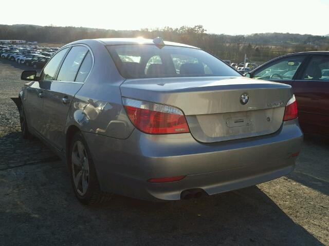 WBANF33557CW71103 - 2007 BMW 525 XI GRAY photo 3