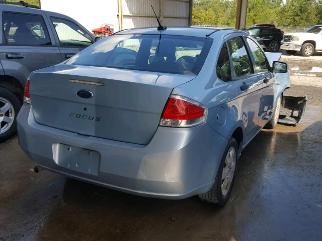 1FAHP34N88W171194 - 2008 FORD FOCUS S/SE BLUE photo 4