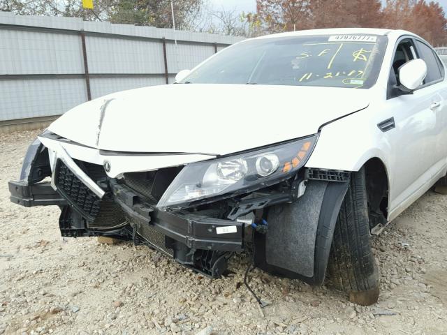 5XXGM4A73DG146547 - 2013 KIA OPTIMA LX WHITE photo 9