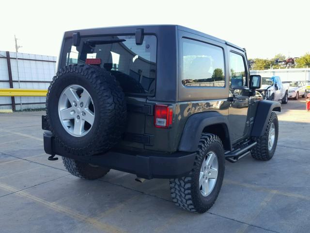 1C4AJWAG9FL635788 - 2015 JEEP WRANGLER S 绿色 照片 4