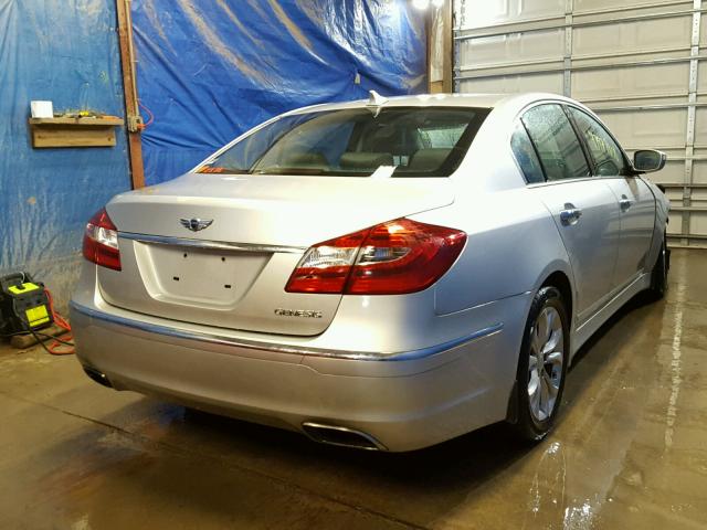 KMHGC4DD1DU213947 - 2013 HYUNDAI GENESIS 3. SILVER photo 4