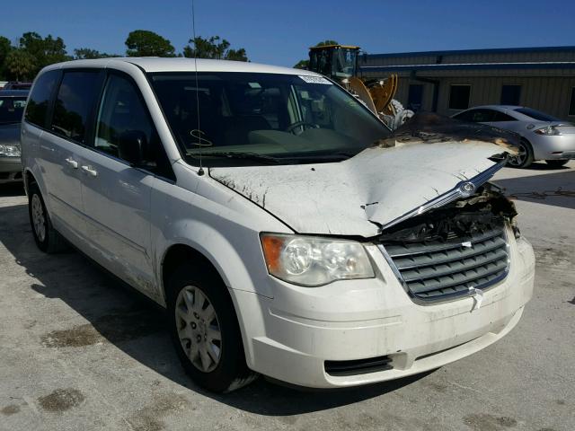 2A8HR44E49R659913 - 2009 CHRYSLER TOWN & COU WHITE photo 1