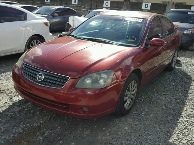 1N4AL11D85C369719 - 2005 NISSAN ALTIMA S RED photo 2