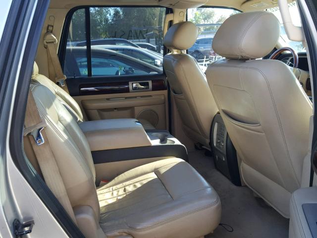 5LMFU28596LJ27582 - 2006 LINCOLN NAVIGATOR Srebrny zdjęcie 6