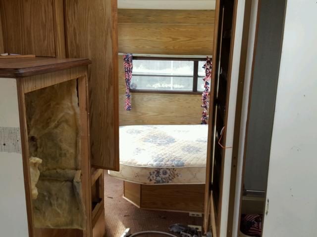 1LC2S1K24KD221575 - 1989 SUNL CAMPER TRL BEIGE photo 6