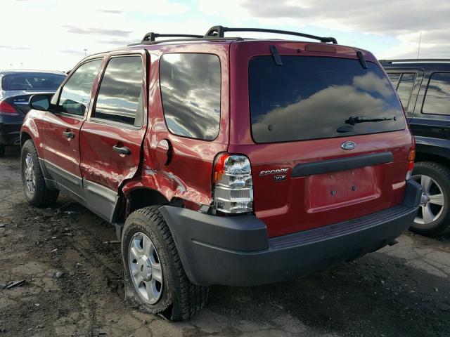 1FMYU03154DA04650 - 2004 FORD ESCAPE XLT RED photo 3