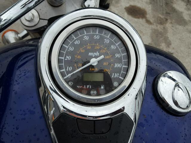 JS1VS55A052105545 - 2005 SUZUKI C50 BLUE photo 8