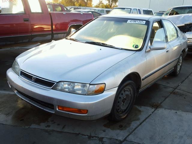 1HGCD5530VA062180 - 1997 HONDA ACCORD LX BEIGE photo 2