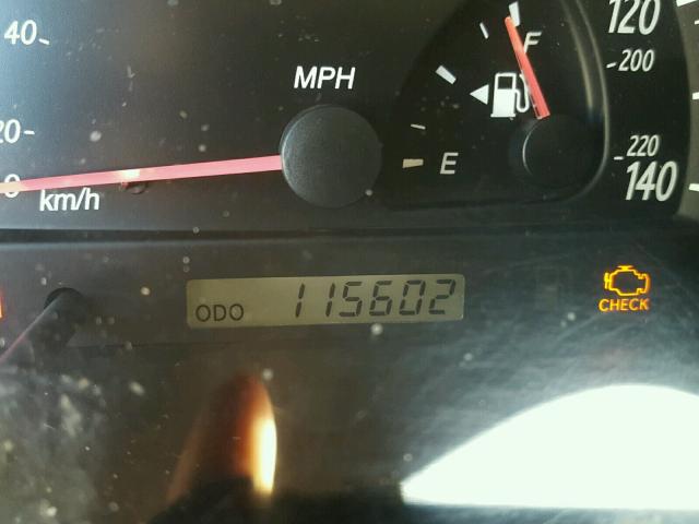 JTDBE32K320002824 - 2002 TOYOTA CAMRY LE თეთრი ფოტო 8