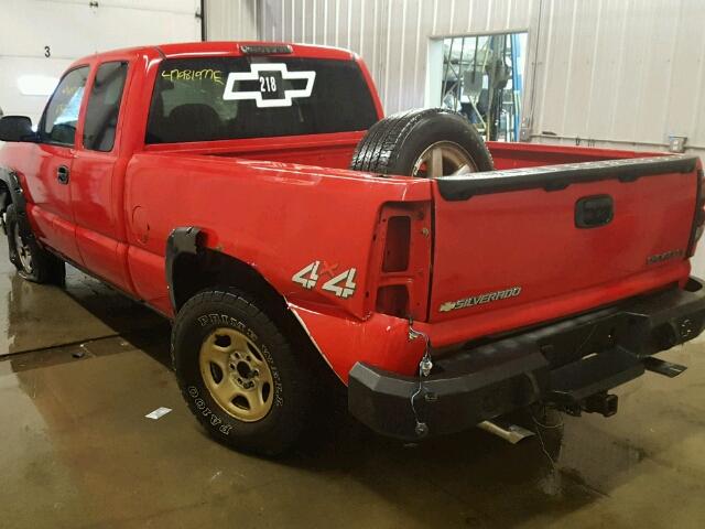 1GCEK19ZX5Z253742 - 2005 CHEVROLET SILVERADO RED photo 3