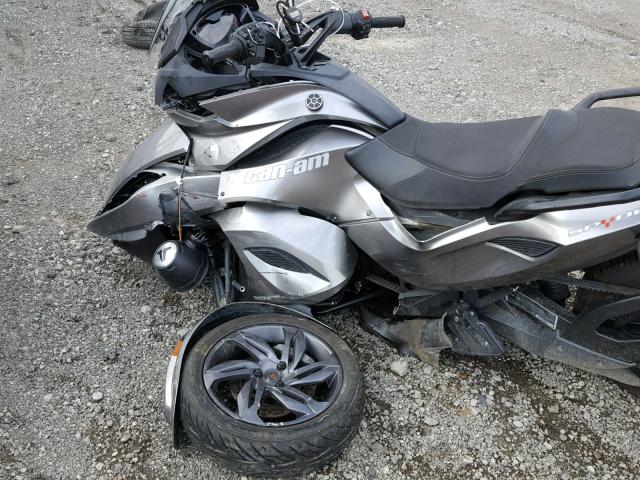 2BXNCBC1XDV001480 - 2013 CAN-AM SPYDER ROA SILVER photo 9