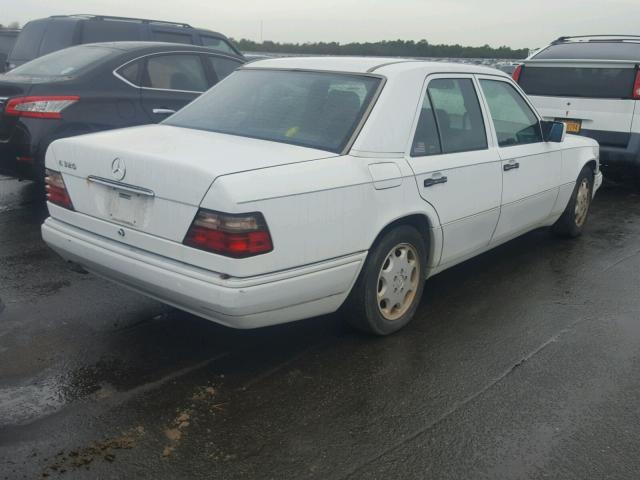 WDBEA32E7RC040681 - 1994 MERCEDES-BENZ E 320 WHITE photo 4