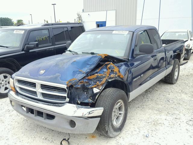 1B7GL22X6YS528363 - 2000 DODGE DAKOTA BLUE photo 2