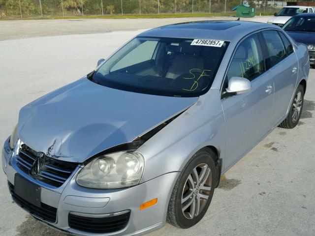 3VWSF71K16M723794 - 2006 VOLKSWAGEN JETTA 2.5 GRAY photo 2