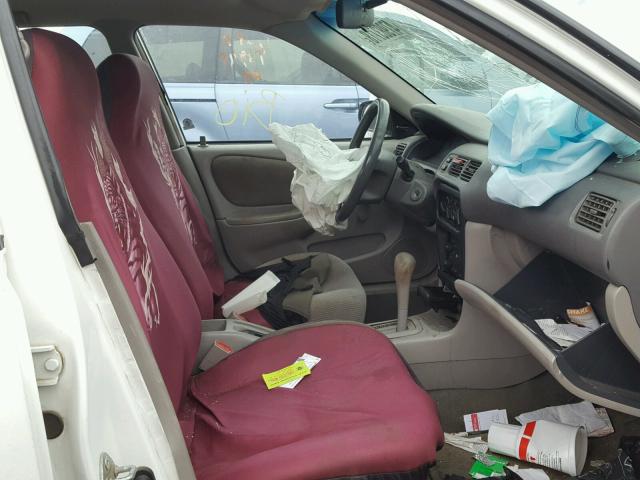 1Y1SK528X2Z410303 - 2002 CHEVROLET GEO PRIZM 白色 照片 5