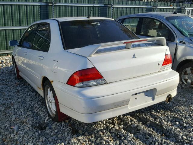 JA3AJ86EX2U025002 - 2002 MITSUBISHI LANCER OZ WHITE photo 3