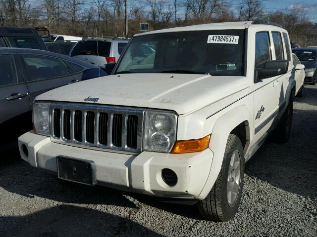 1J8HG48K37C643598 - 2007 JEEP COMMANDER WHITE photo 2