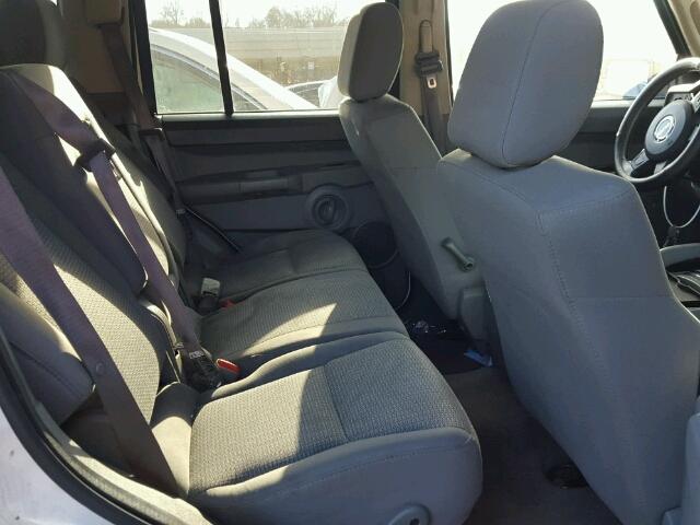 1J8HG48K37C643598 - 2007 JEEP COMMANDER WHITE photo 6